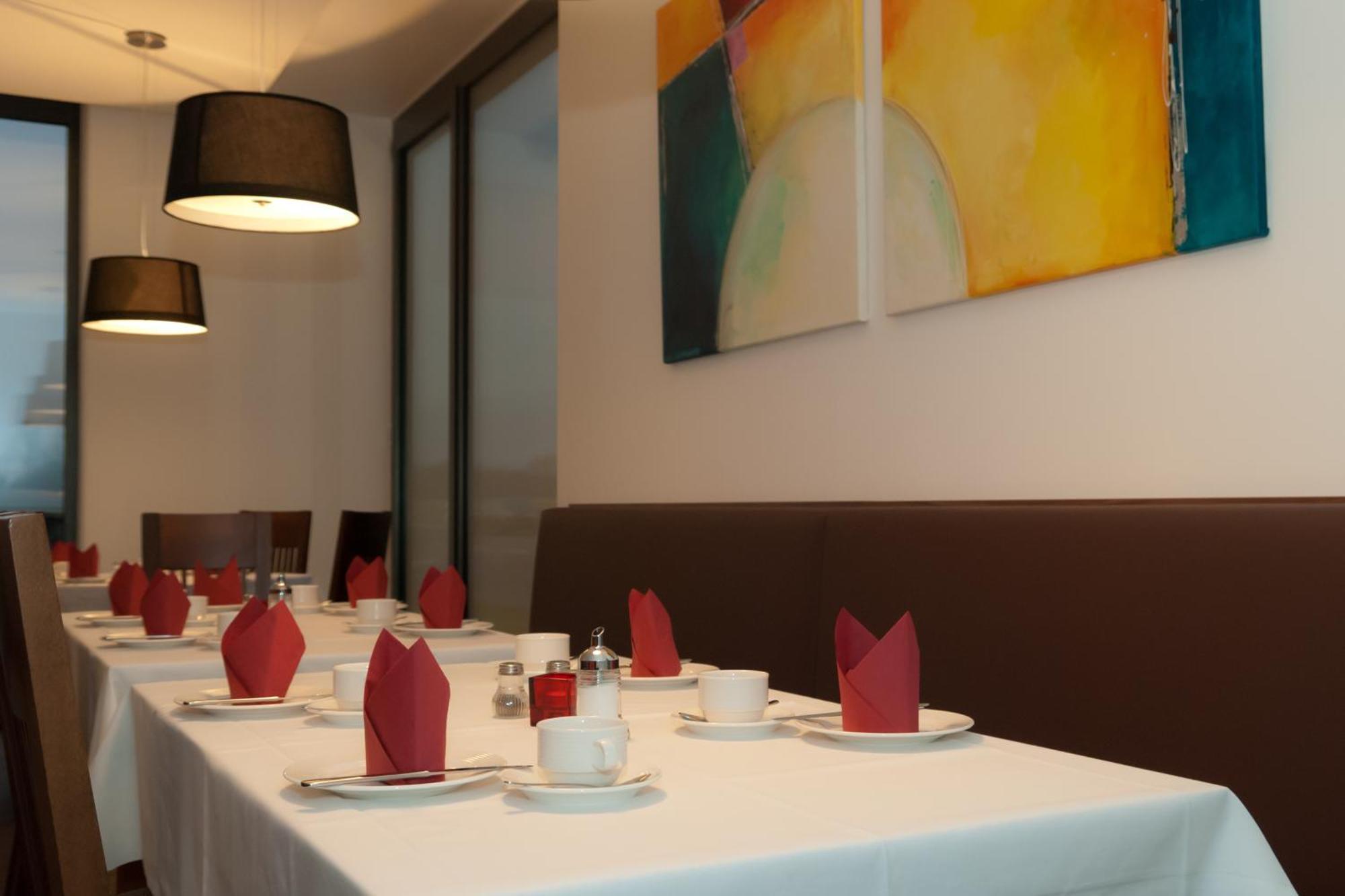 Hotel Sentio Vöhringen Dış mekan fotoğraf